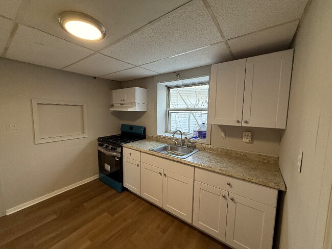 Photo - 3121 Oak Grove Dr Unit A