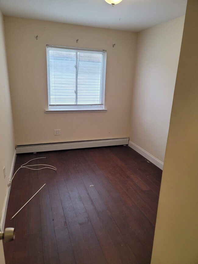 Photo - 661 Nasby Pl Unit 1