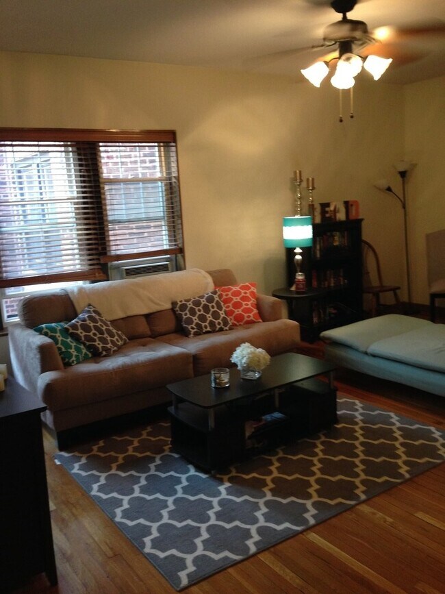 Photo - 535 W Brompton Ave Unit 2S
