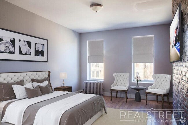 Building Photo - 2 Bedroom Apartment in Crown heights with ... Unit 8