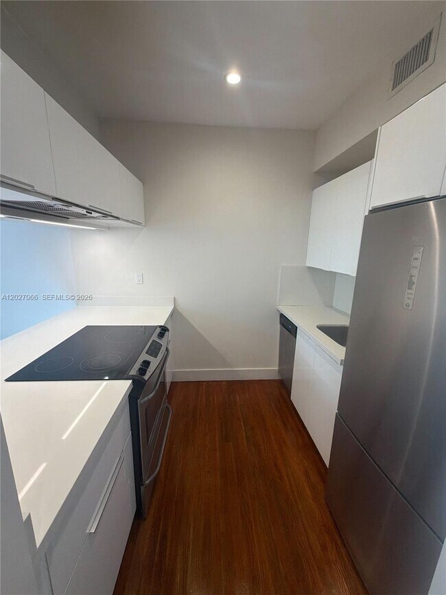 Photo - 3669 Poinciana Ave Unit 3A