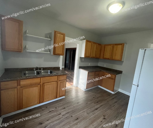 Photo - 677 Tyler St Unit 1