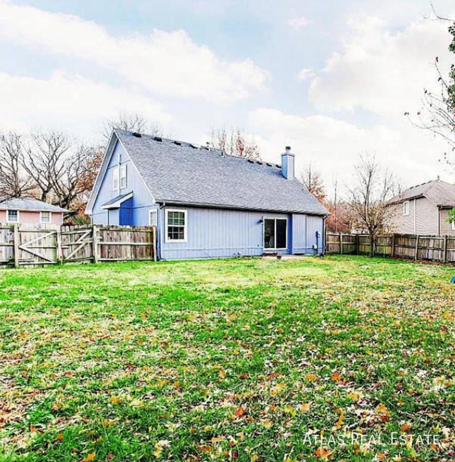 Photo - 4401 NW Pennington Ln