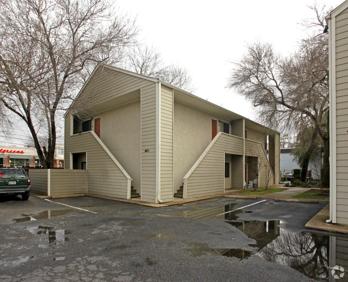 Photo - Cottonwood Condominiums