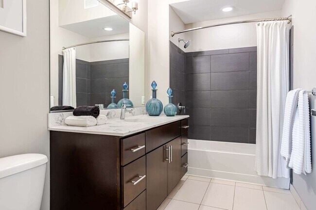 Photo - 619 W Randolph St Unit 1114