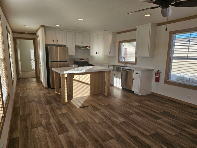 Photo - 2101 SW 38th St