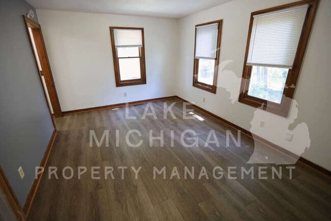 Photo - 2034 Edgewood Ave NE