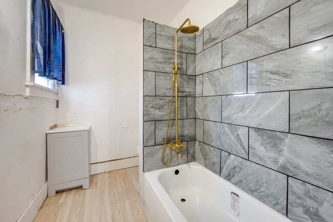 Photo - Charming Cottage Retreat - Near WSU & SEL