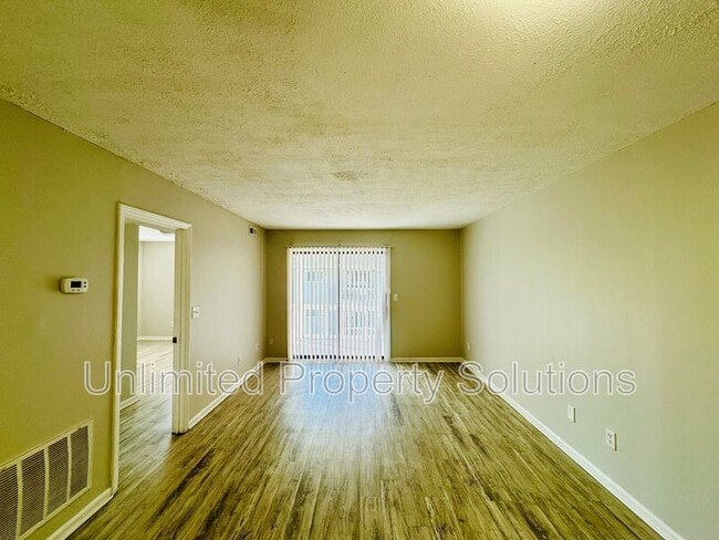 Photo - 213 Sunn Aire Ct