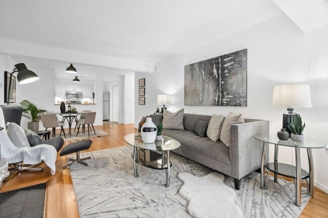 Photo - 1380 Greenwich St Unit 404