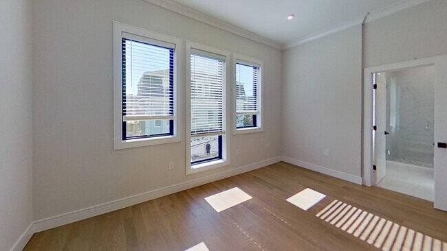 Photo - 24 Highgate St