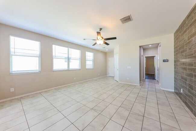 Photo - 23670 W Whyman Ave