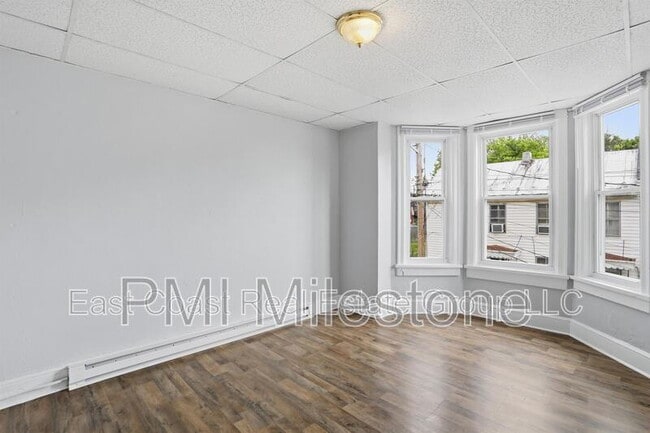 207 N Mulberry St Unidad 2