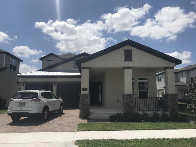 Building Photo - 4 Bedroom at Heart of Windermere!!! Tile t...