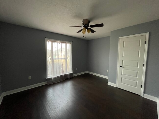 Photo - 3931 Karaline Cir