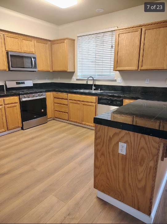 Photo - 609 Chateau Way