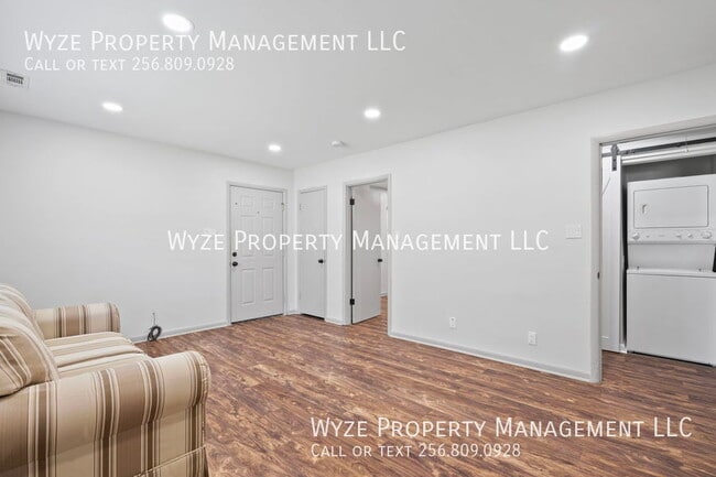 Photo - 107 Dawn Ave SE