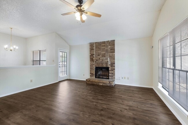 Photo - 6822 Quail Lake Dr