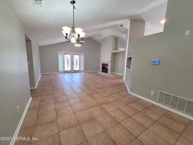 Photo - 8379 Chason Rd W