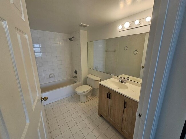 Photo - 711 SW 113th Way Unit 103