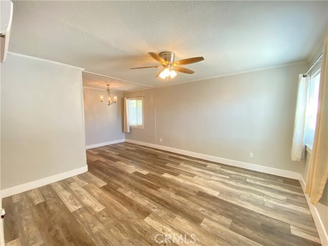 Photo - 539 W George St