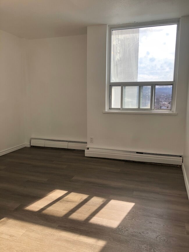 Photo - Family Building - Large Two Building besid... Unit 1