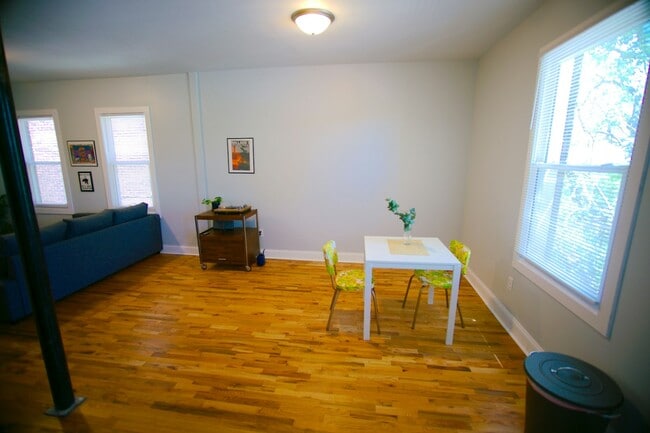Photo - 226 Kenilworth St Unit 2