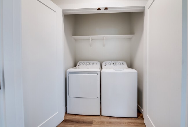 2x2 Energy Efficient Washer & Dryer
