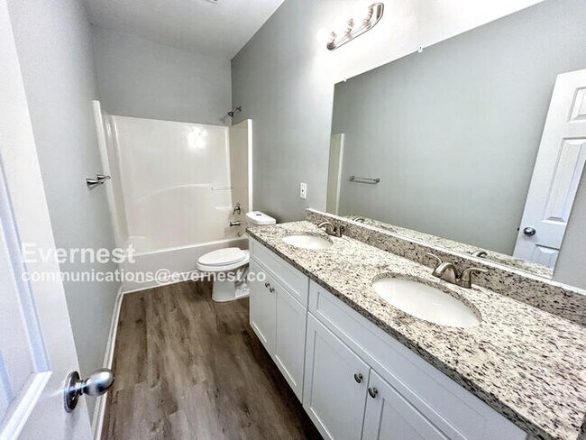 Photo - 295 Sterling St SE