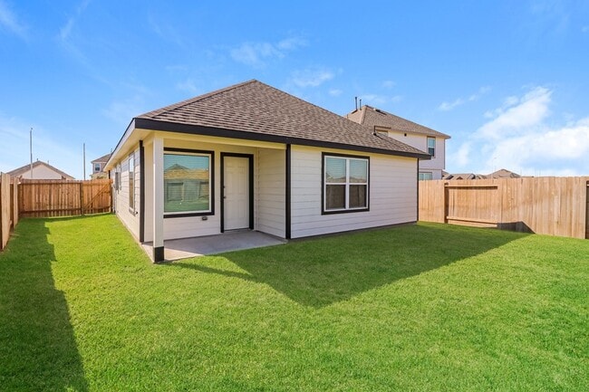 Photo - 3075 Wild Indigo Trl