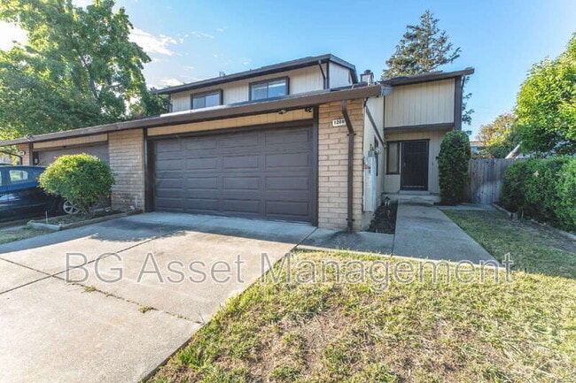 Building Photo - 1200 Shaddick Dr