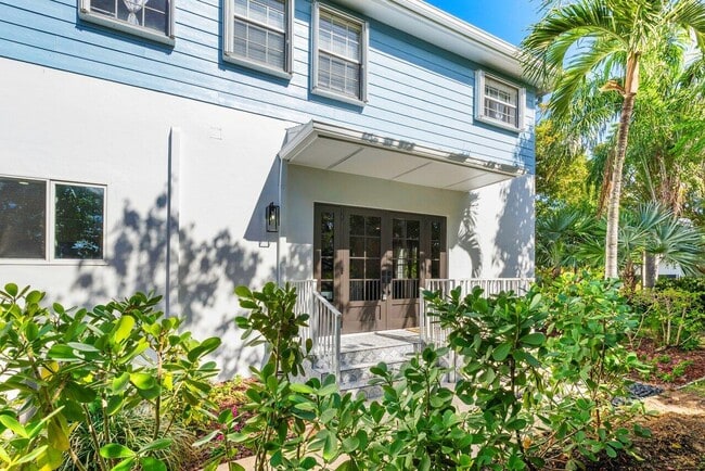 1920 Spanish Trail