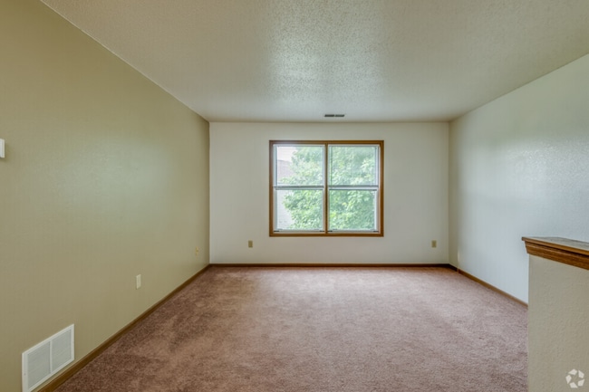 Summerfield Place Apartments