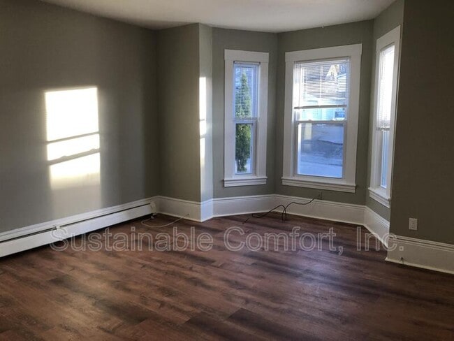 Photo - 185 Lincoln St