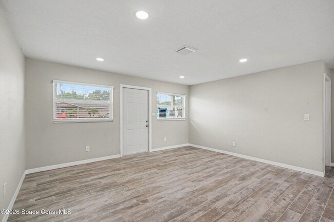 Photo - 2222 Lucille Ln