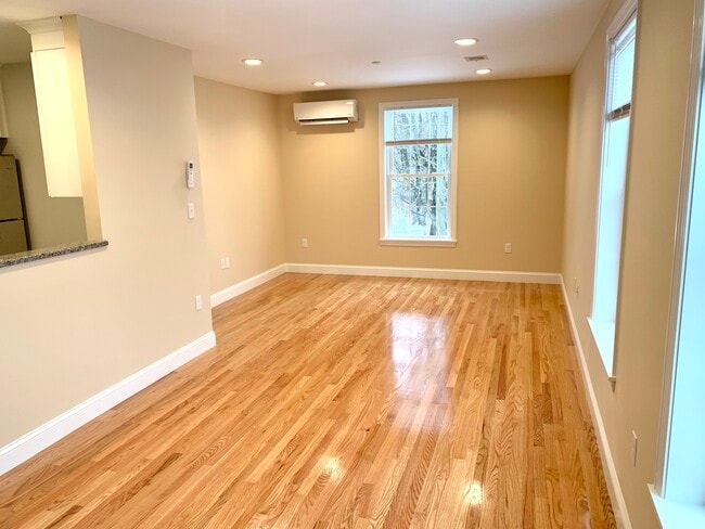 Photo - 226 Main St Unit 2