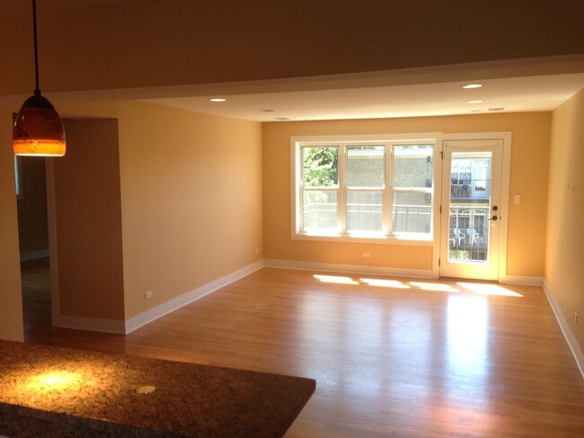 Photo - 2528-2542 W Fitch Ave