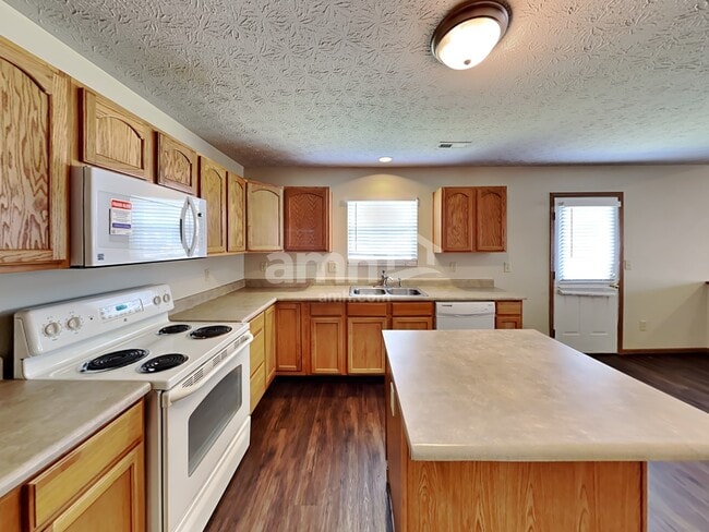Photo - 3862 Liriope St