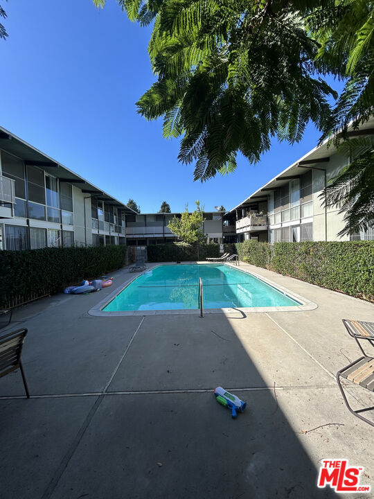 Photo - 11131 Rose Ave Unidad 17