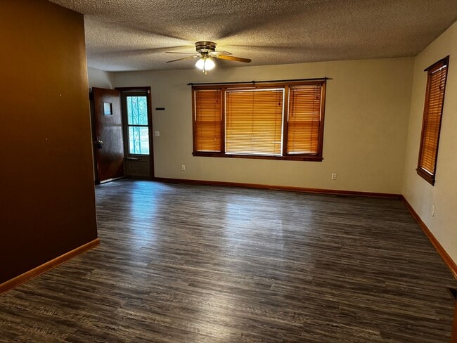 Photo - 119 S Byers Ave
