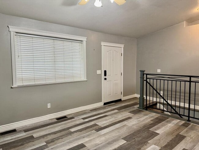 Photo - 3518 E Pearce Dr