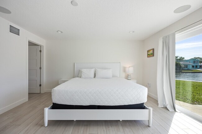220 June Dr Unit SI ID1044379P