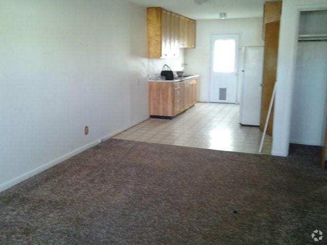 Building Photo - 2 bedroom in Billings MT 59102 Rental