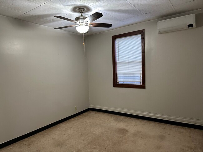 Photo - 456-458 Main St Unidad 454 Apt 2