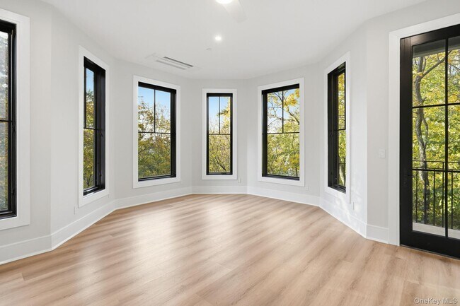 Photo - 34 Clinton Ave Unit 8