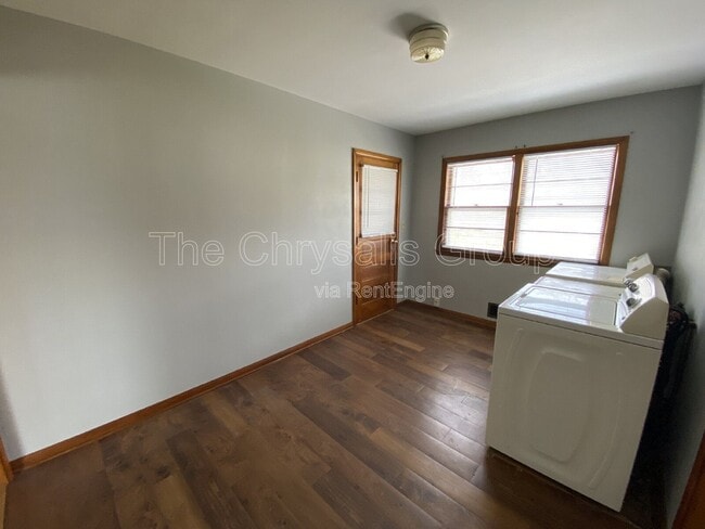 Photo - 2417 Circle Dr