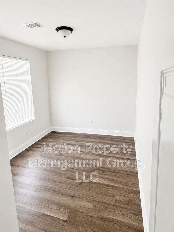 Photo - 200 Elm St