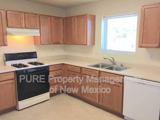 Photo - 5609 Crown Ridge Rd NW