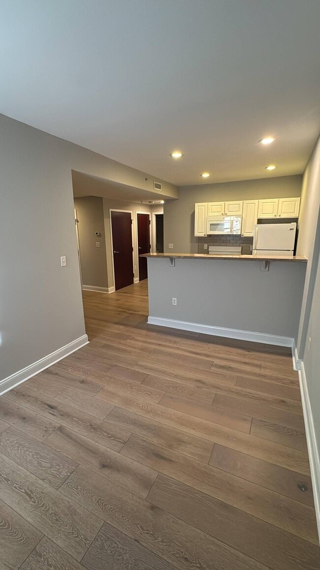 Photo - 56 Imlay St Unit B3