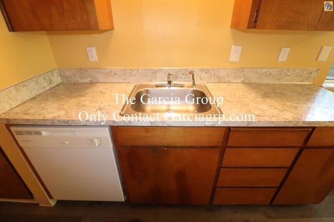 Photo - 3712 S Kelly Ave Unit # 11